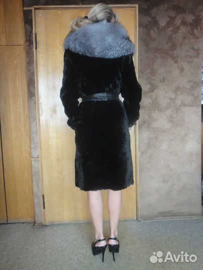 Шуба, воротник из чернобурки