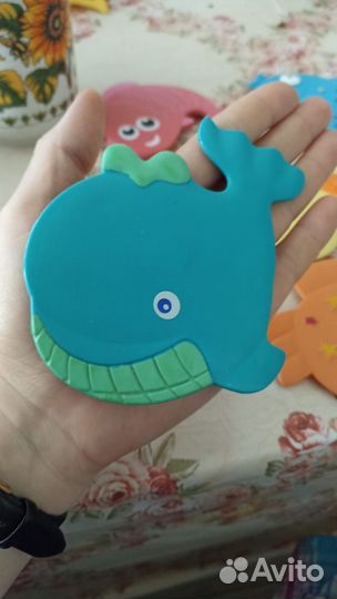 Игрушки а ванну для малышей