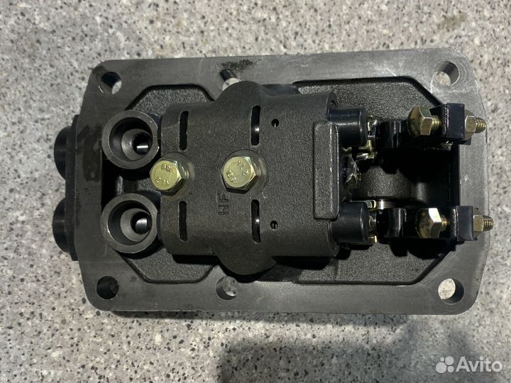 Насос подъема кабины FAW