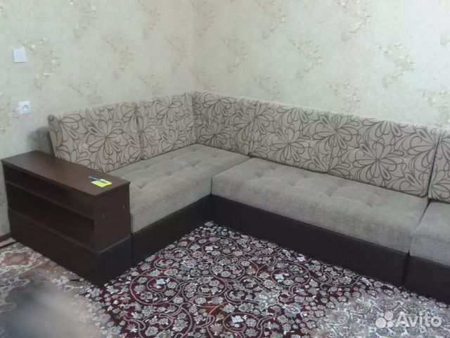 Наполнитель старых диванов. Перетяжка химки. Перетяжка мебели картинки. Перетяжка химки. Обивка мягкой мебели реклама.