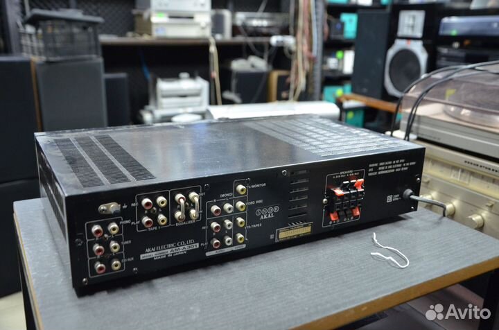 Усилитель Akai AM-A301