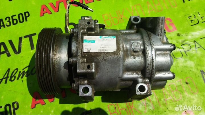 Компрессор кондиционера Renault Duster