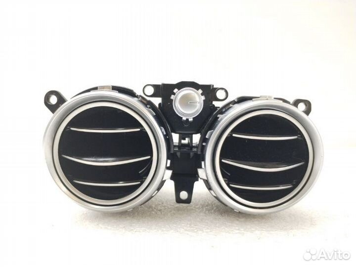 Дефлектор воздушный левый Mercedes-Benz E-Class