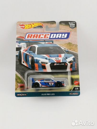 Hot Wheels Premium Race Day Audi R8 LMS