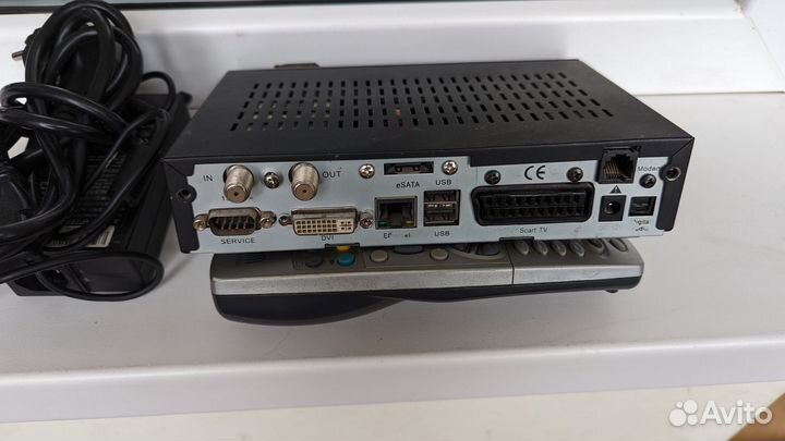 Спутниковый ресивер DreamBox DM800 HD