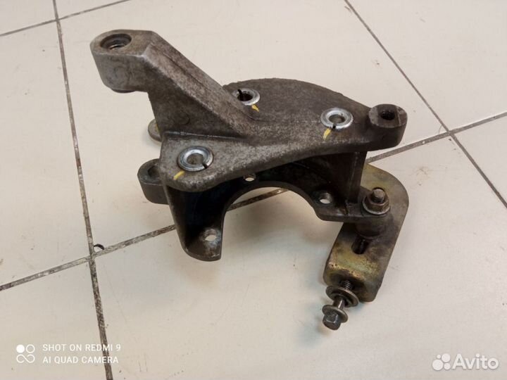 Кронштейн гидроусилителя Chery bonus A13