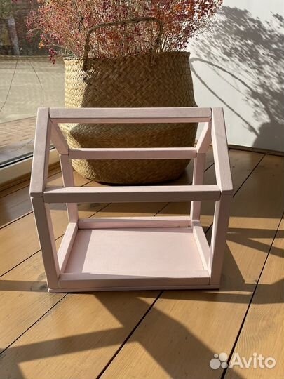 Подставка интерьерная домик