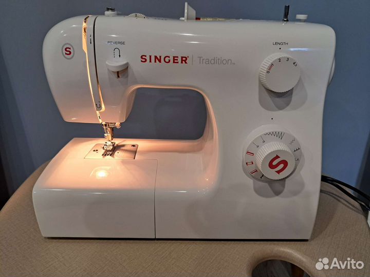 Швейная машина Singer 2250