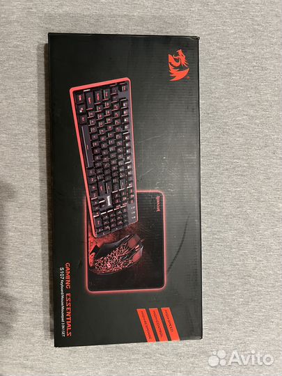 Игровая клавиатура и мышка с подсветкой, коврик