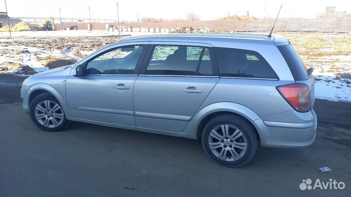 Opel Astra 1.6 МТ, 2011, 279 542 км