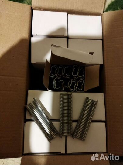 Скобы, клипсы для клеток кроликов, кур