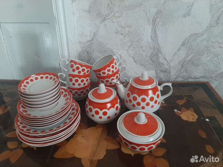 Чайно обеденный сервиз