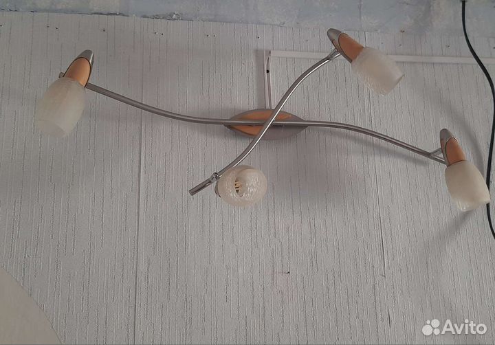 Люстра настенная