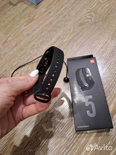 Фитнес браслет xiaomi mi band 5