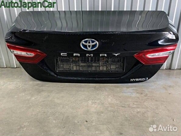 Крышка багажника Тойота Камри 70