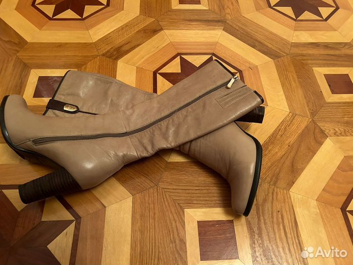 Зимние женские сапоги 38