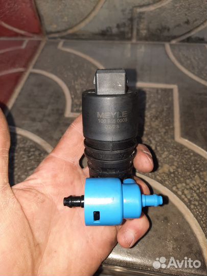 Насос стеклоомывателя Meyle100 955 0005