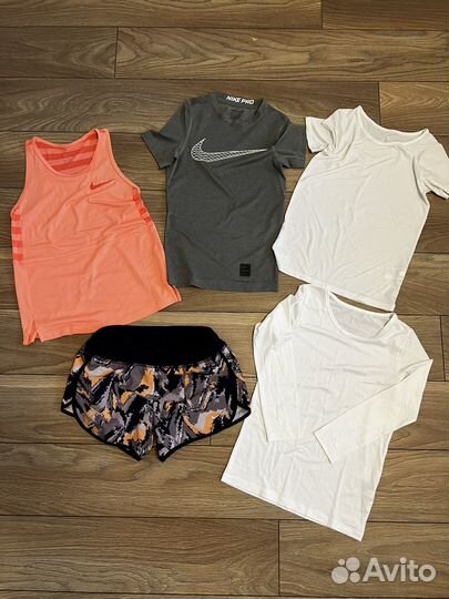 Пакетом спортивная одежда nike uniqlo