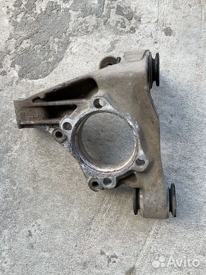 Кулак поворотный задний левый Audi S6 C5