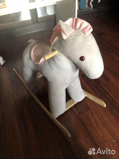 Детская качалка лошадь