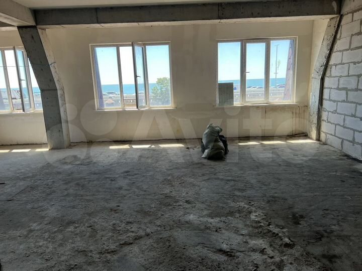 2-к. квартира, 68 м², 6/6 эт.