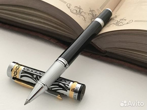 Ручка подарочная в футляре