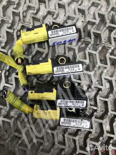 Датчик удара Honda Accord 77970-TC0-A111