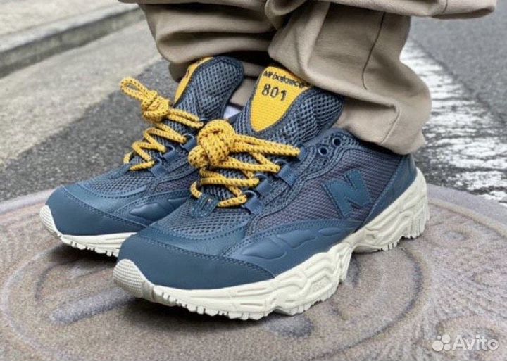 New Balance 801