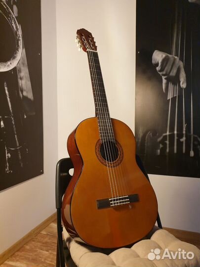 Классическая гитара yamaha С40 4/4