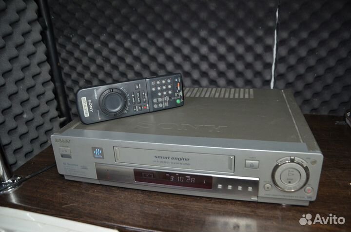 Видеомагнитофон Sony SLV-SF99