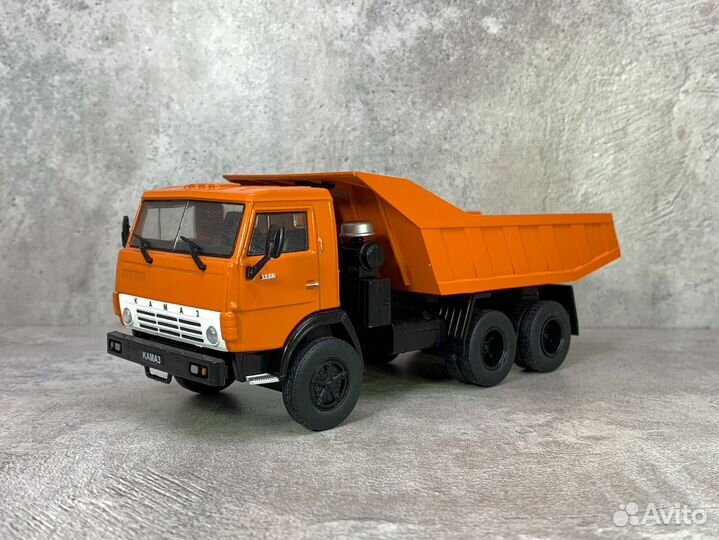 Редкая модель камаз-55111 Самосвал 1:43