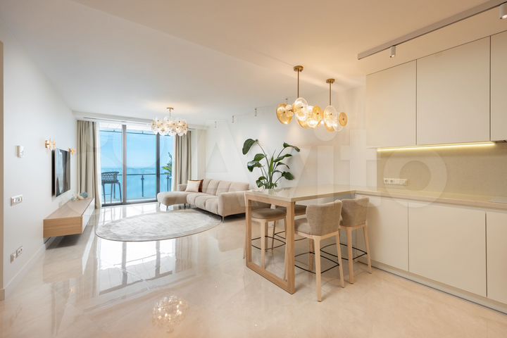 2-к. квартира, 90 м², 21/27 эт.