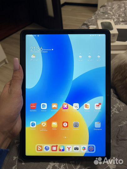 Планшет Huawei, клавиатура, мышка huawei
