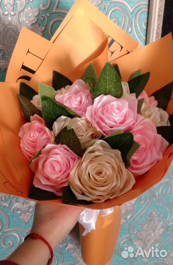 Цветы из атласных лент