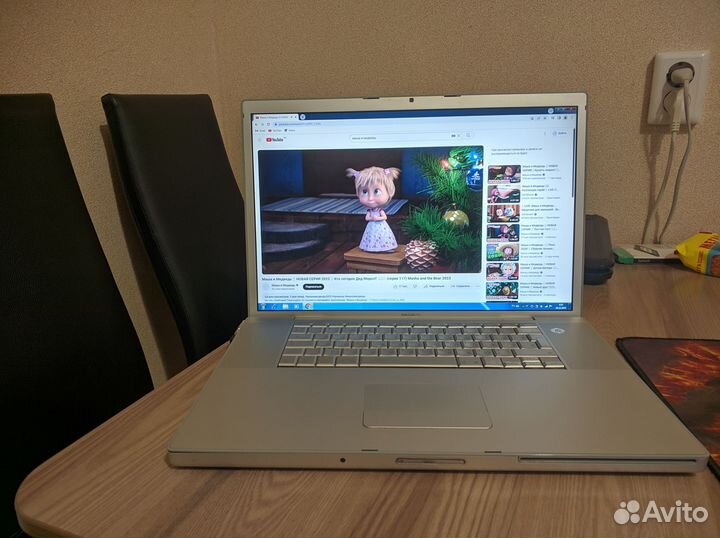 Apple MacBook Pro 17 A1229