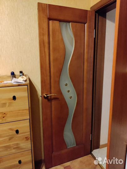 Двери межкомнатные из массива бу