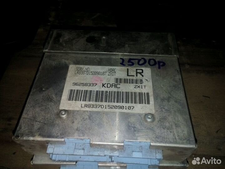 Блок управления двигателем 96258337 Дэу Нексия