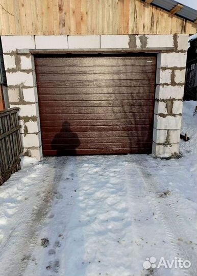 Секционные ворота