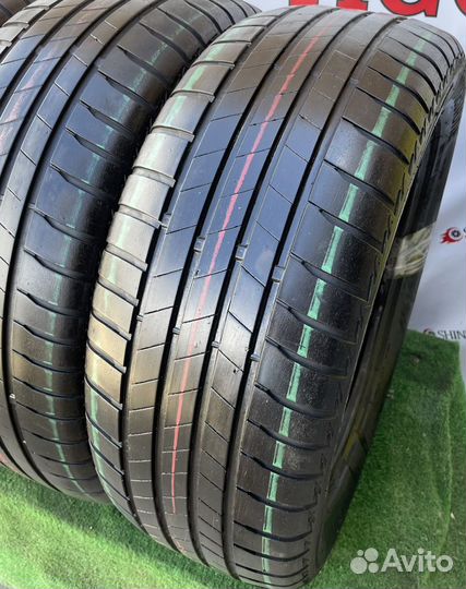 Bridgestone Turanza T005 215/55 R17 94V