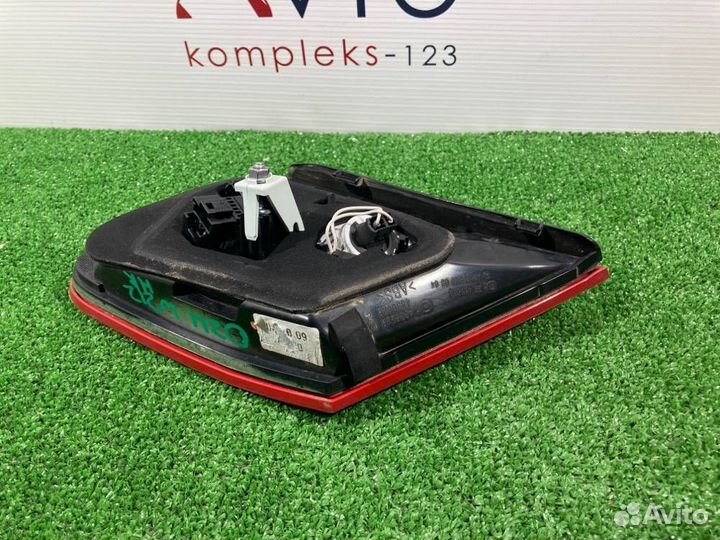 Фонарь задний правый Mercedes-Benz E-350 W212