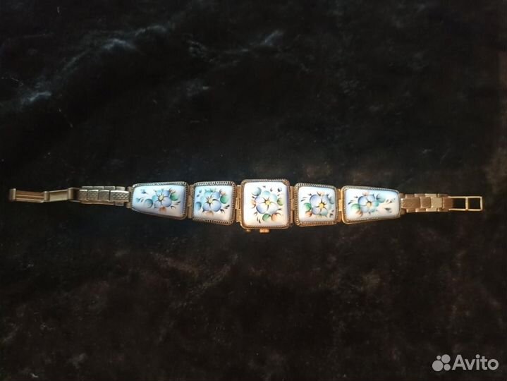 Часы женские