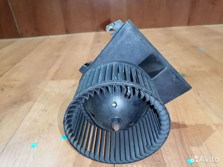 Моторчик печки Volkswagen Passat B5 Audi A4 b5