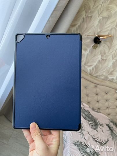 Чехол на iPad