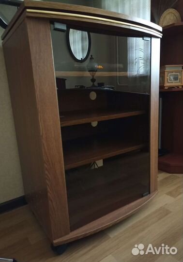 Тумба под телевизор