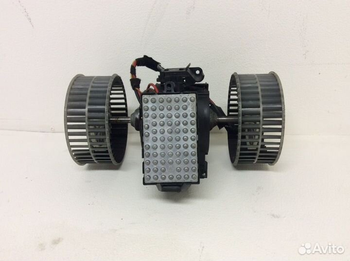 Вентилятор печки E60 E61 BMW