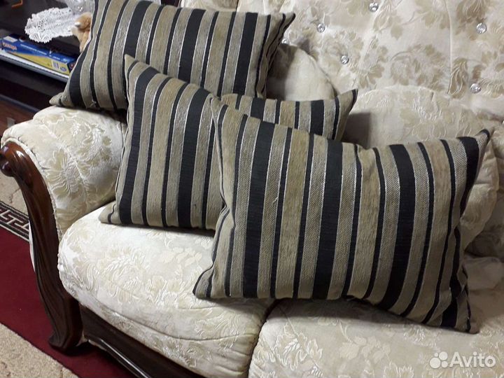 Четыре подушечки 40 на50