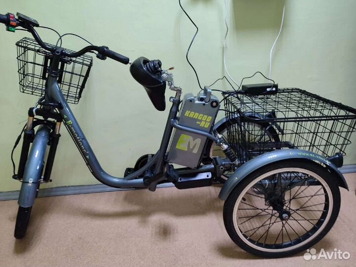 Трехколесный велосипед электро