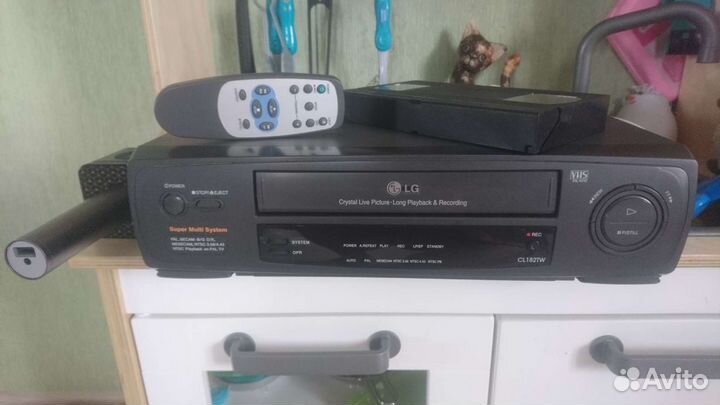 Кассетный видеоплеер LG