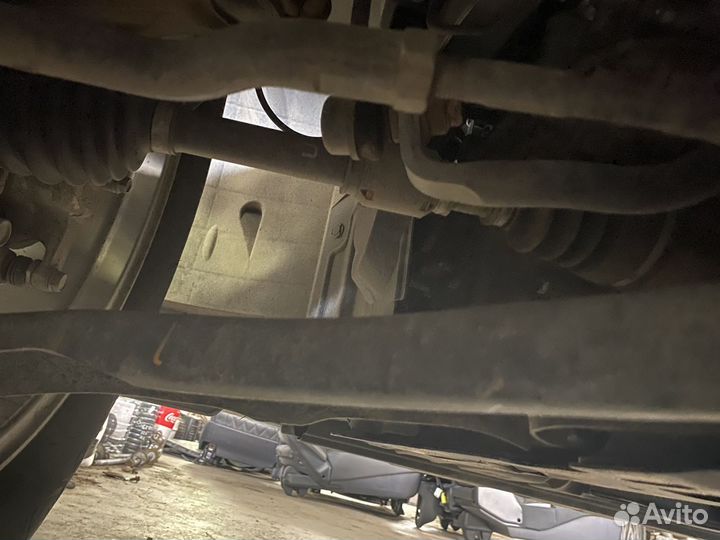 Передний левый привод Nissan X-Trail T32