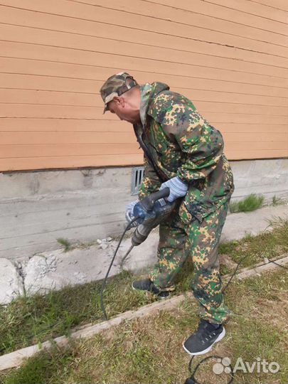 Строители